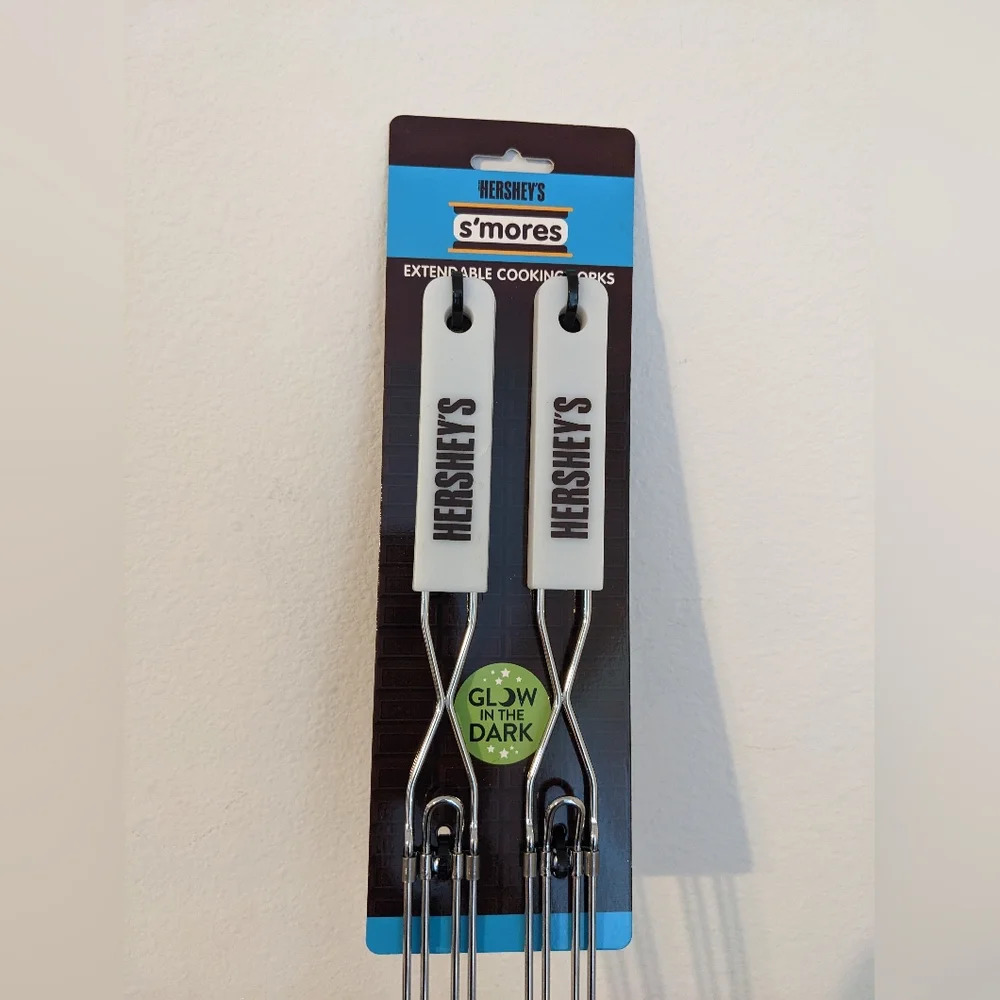 Hershey's Foldable‎ Glow-in-the-Dark Handles Extension Forks